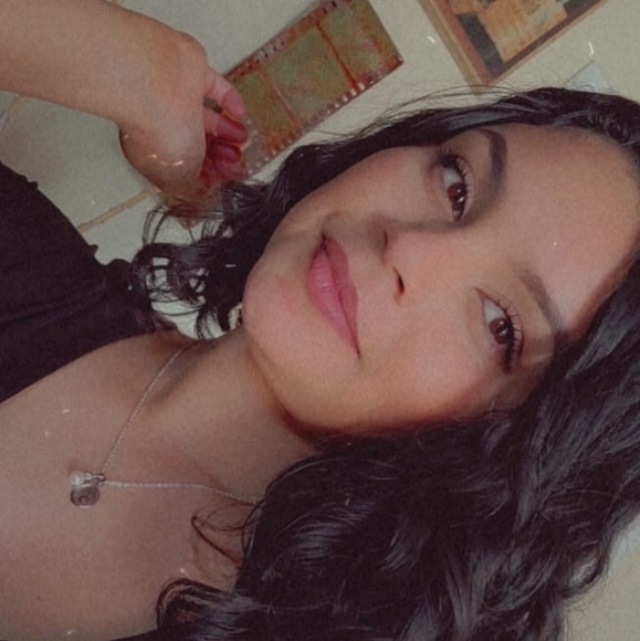 Meet your Posher, Crystal - Picture 1 of 1